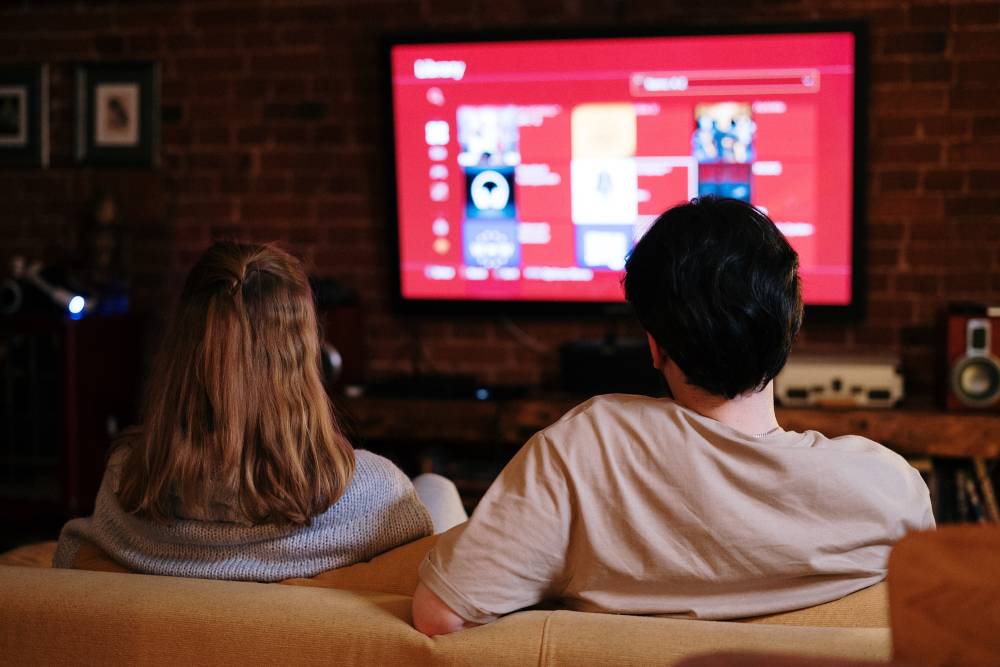 5 Keuntungan Solusi IP TV Hotel untuk Perhotelan